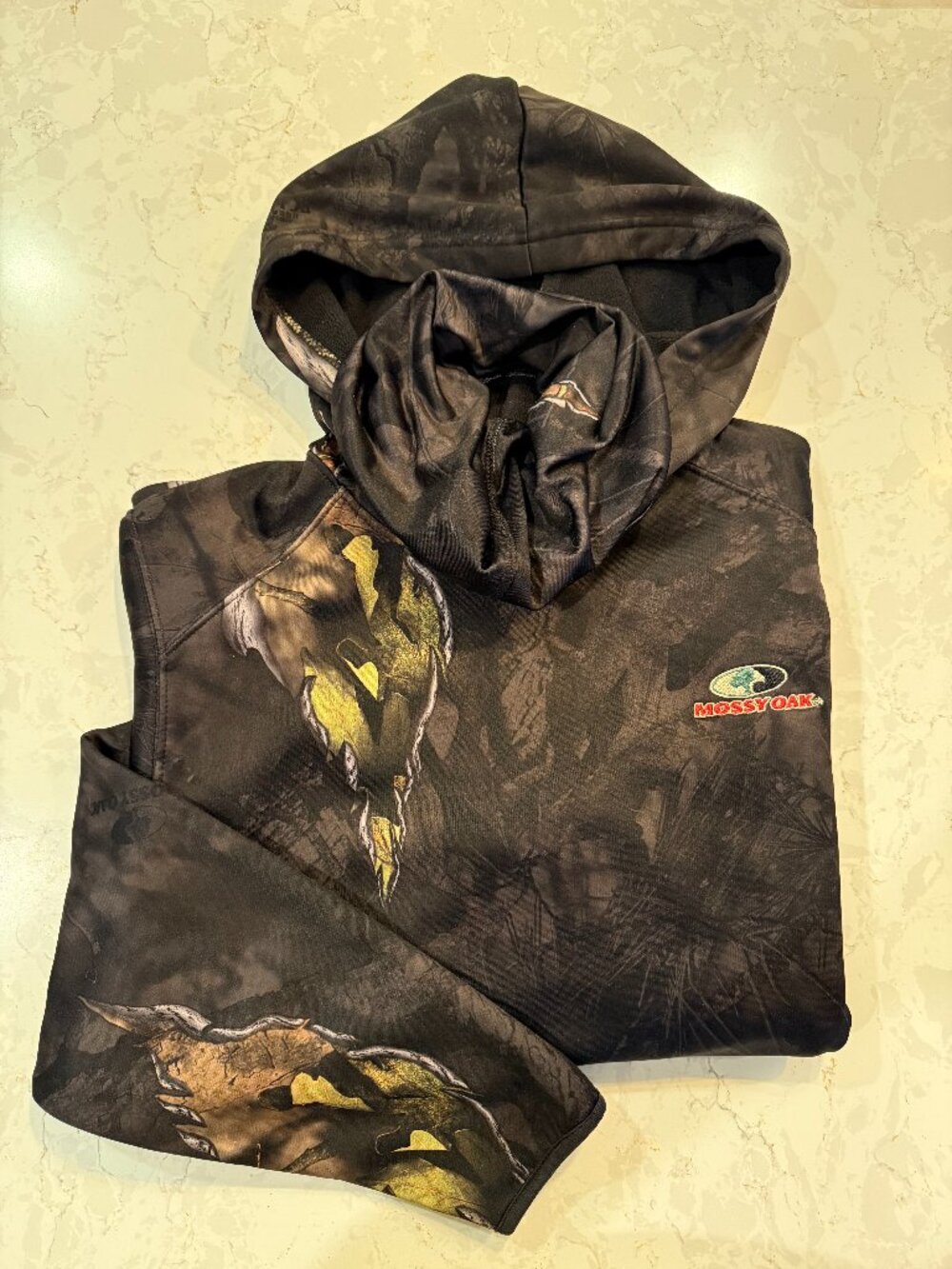 Mossy Oak Eclipse Performance Hoodie w/Neck Gaiter
